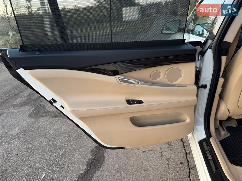 Седан BMW 5 Series 2017 в Киеве