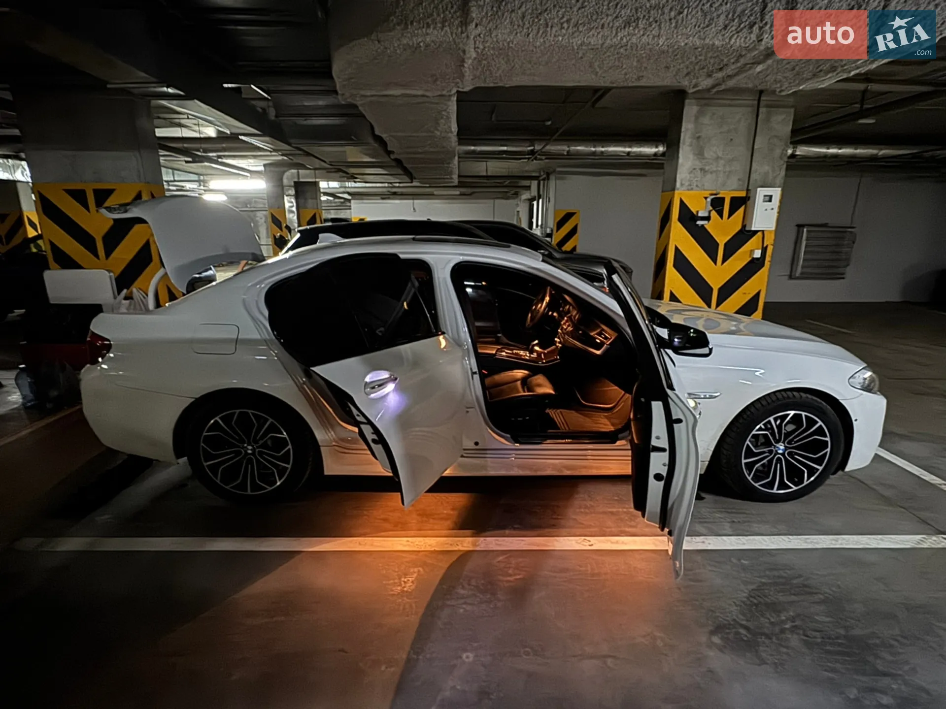 2012 BMW 5er - мініатюра 6