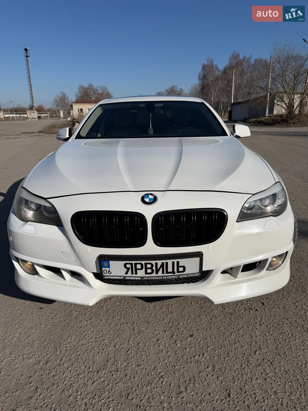 2011 BMW 5er - мініатюра 2