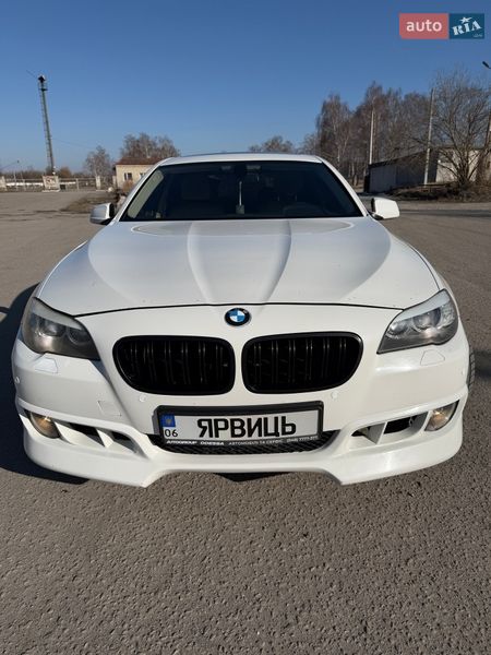 Седан BMW 5 Series 2011 в Звягеле