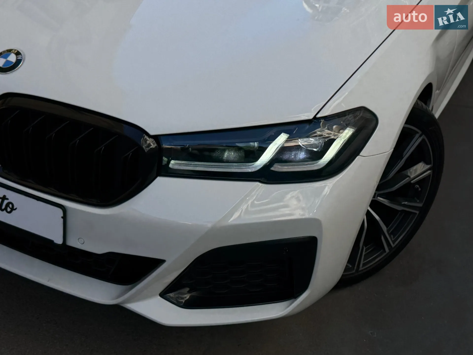 2017 BMW 5er - мініатюра 2