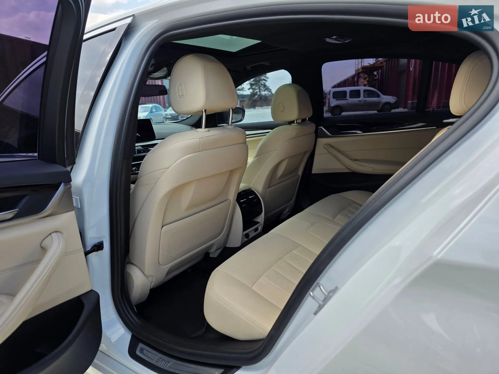 2022 BMW 5er - мініатюра 25