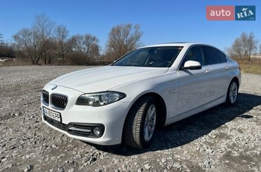 Седан BMW 5 Series 2015 в Бучі