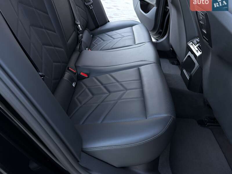 Седан BMW 5 Series 2024 в Одессе