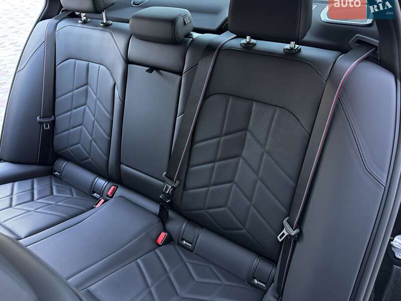 Седан BMW 5 Series 2024 в Одессе