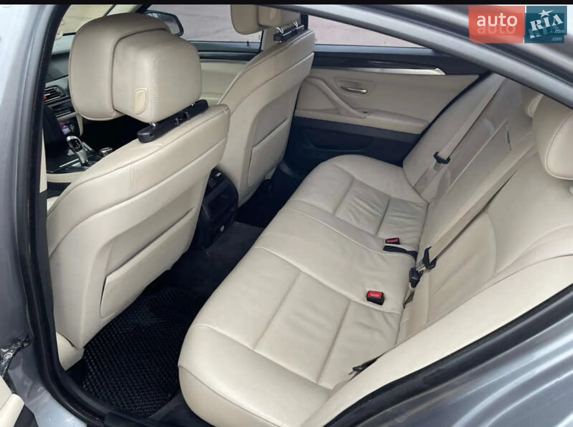 2010 BMW 5er - мініатюра 19