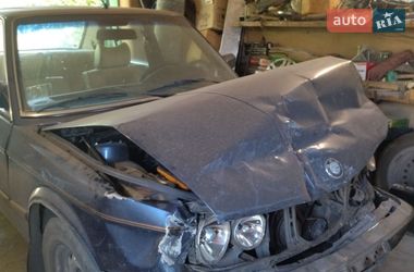 Седан BMW 5 Series 1983 в Слов'янську