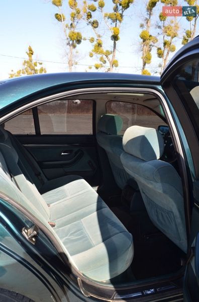 Седан BMW 5 Series 1996 в Черновцах