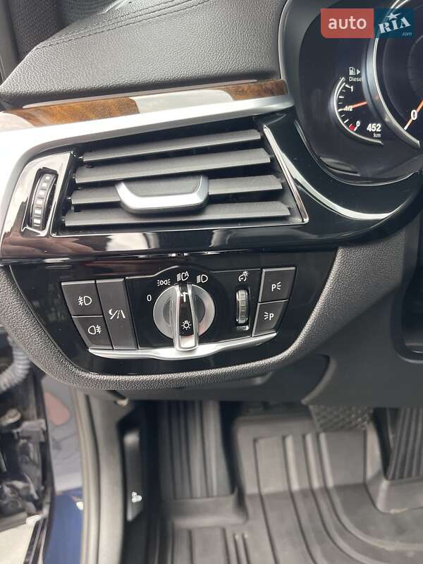 Седан BMW 5 Series 2017 в Николаеве