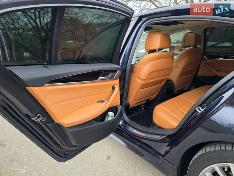 Седан BMW 5 Series 2017 в Чернівцях