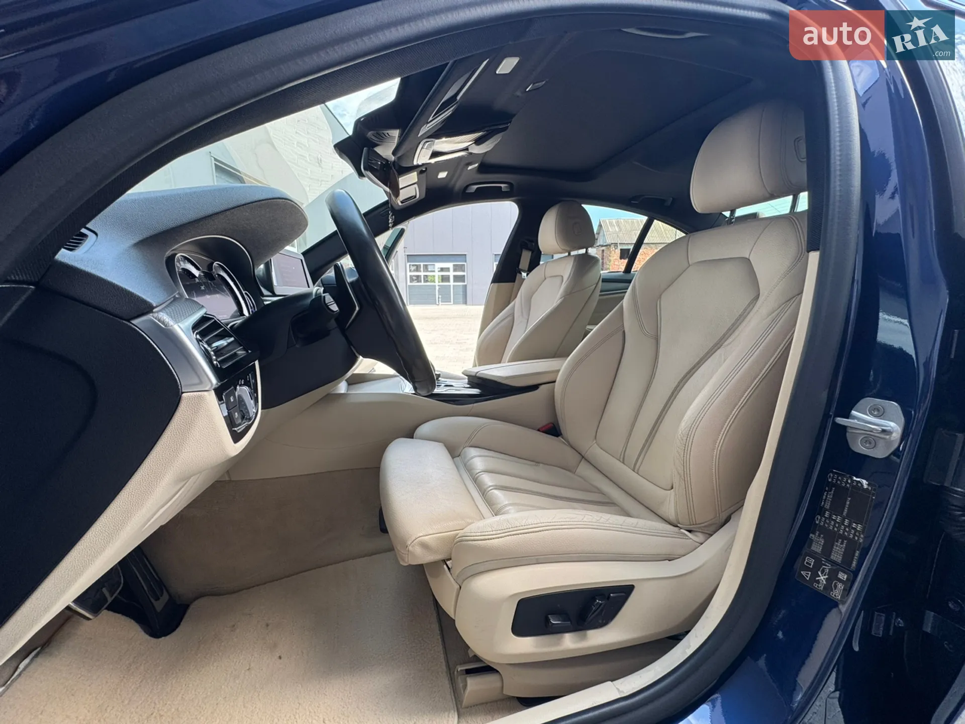 2017 BMW 5er - мініатюра 19