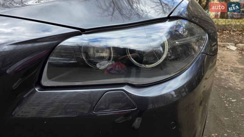 Седан BMW 5 Series 2015 в Чернівцях