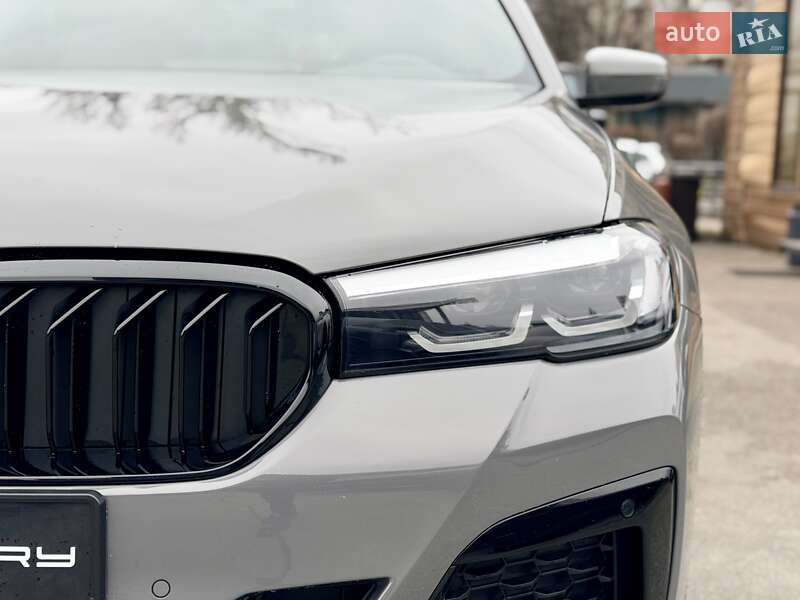 Седан BMW 5 Series 2022 в Киеве