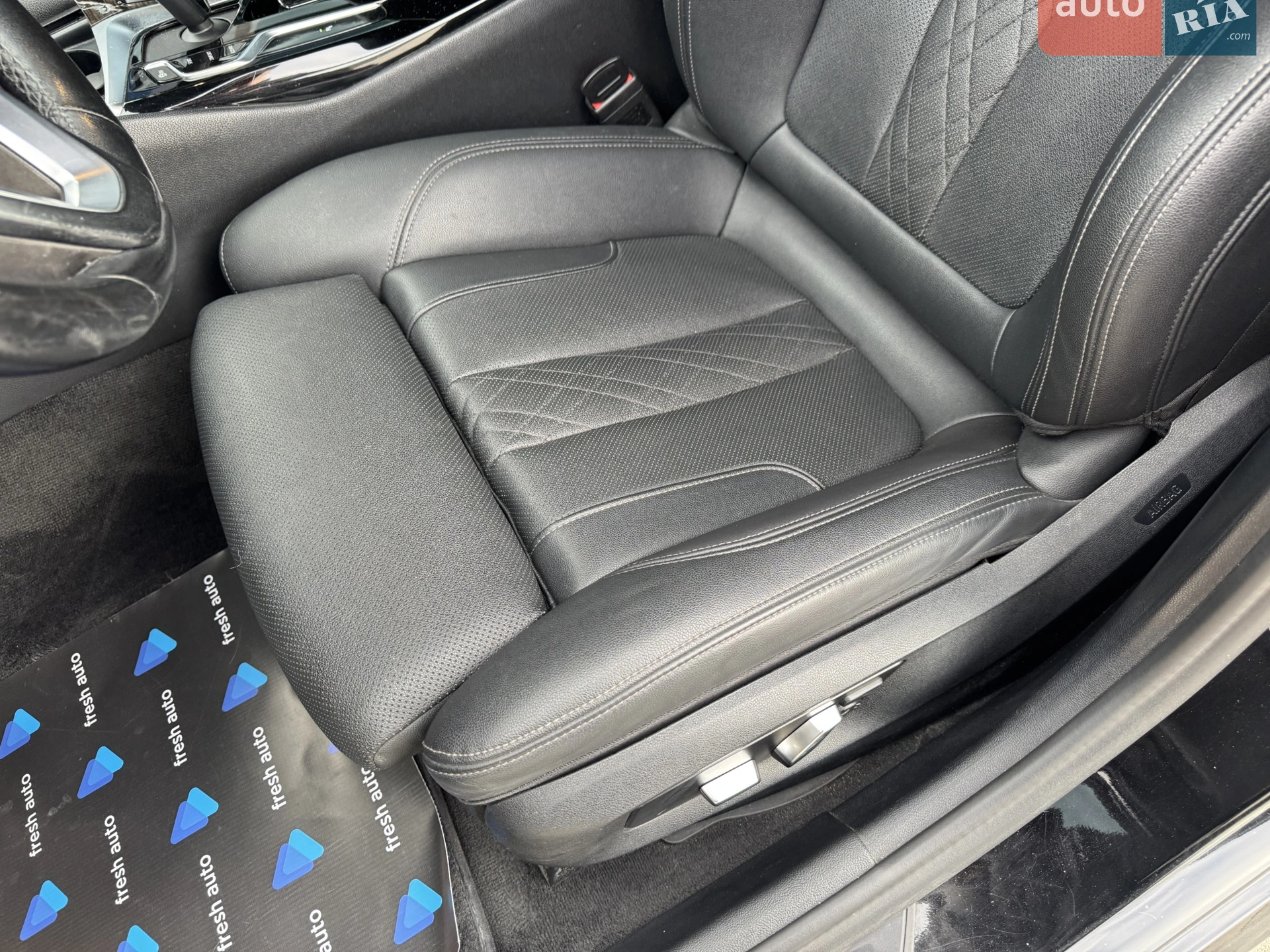 2020 BMW 5er - мініатюра 18