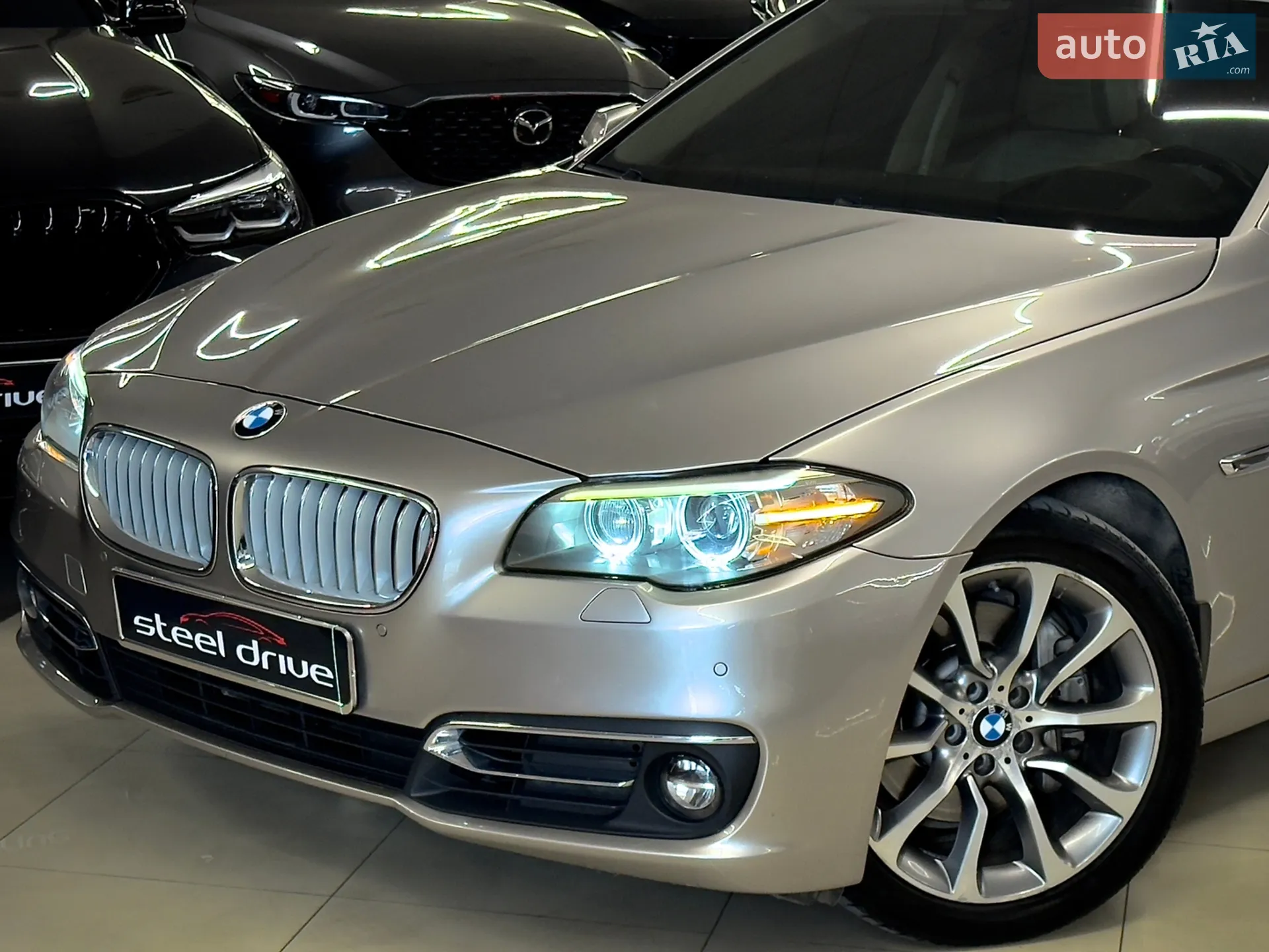 2013 BMW 5er - мініатюра 2