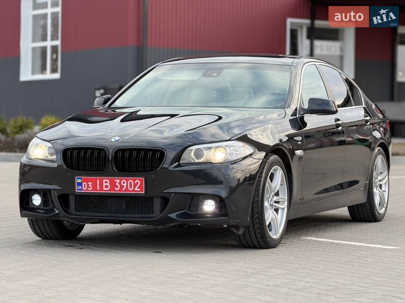 Седан BMW 5 Series 2012 в Дубні