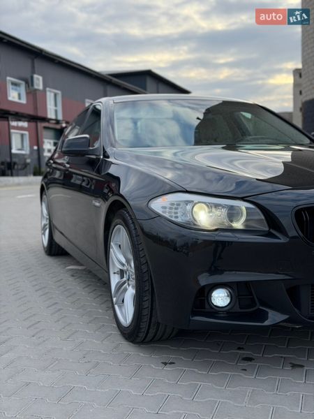 Седан BMW 5 Series 2012 в Дубні