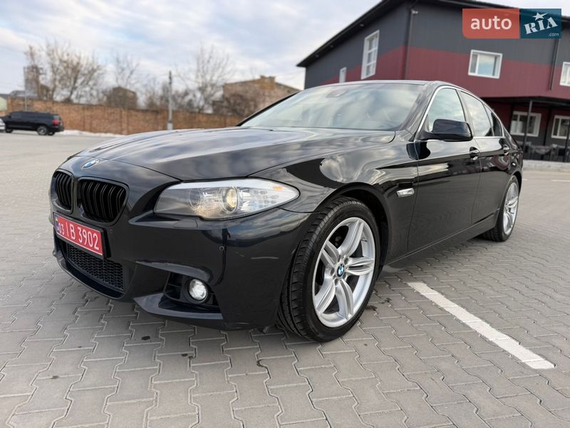 Седан BMW 5 Series 2012 в Дубні