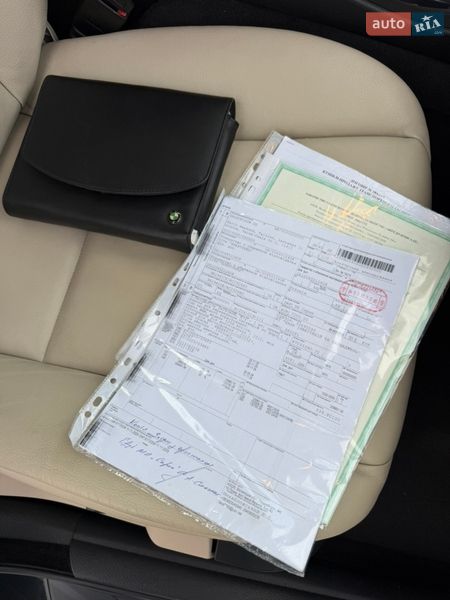 Седан BMW 5 Series 2012 в Дубні