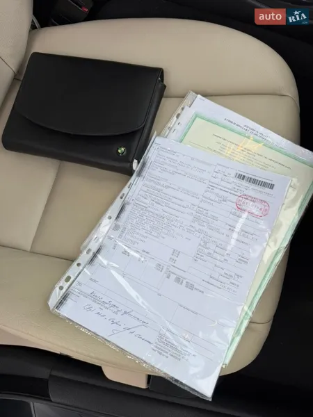 Седан BMW 5 Series 2012 в Дубні документ