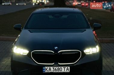 Седан BMW 5 Series 2024 в Киеве