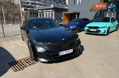 Седан BMW 5 Series 2023 в Киеве