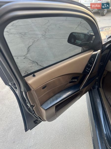 Седан BMW 5 Series 2003 в Запоріжжі