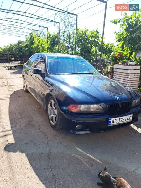 Седан BMW 5 Series 2000 в Кривом Роге