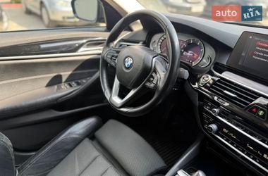 Седан BMW 5 Series 2018 в Черновцах