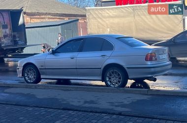 Седан BMW 5 Series 1996 в Ромнах