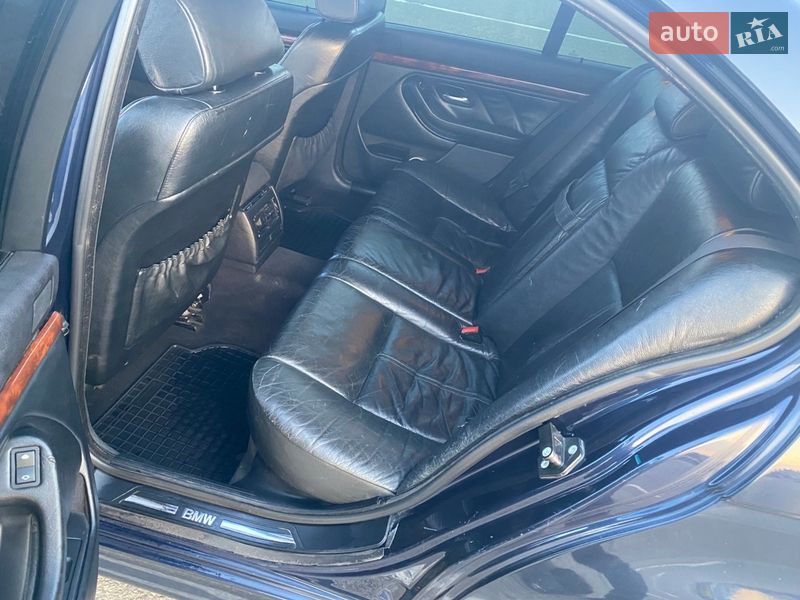 Седан BMW 5 Series 1999 в Черновцах