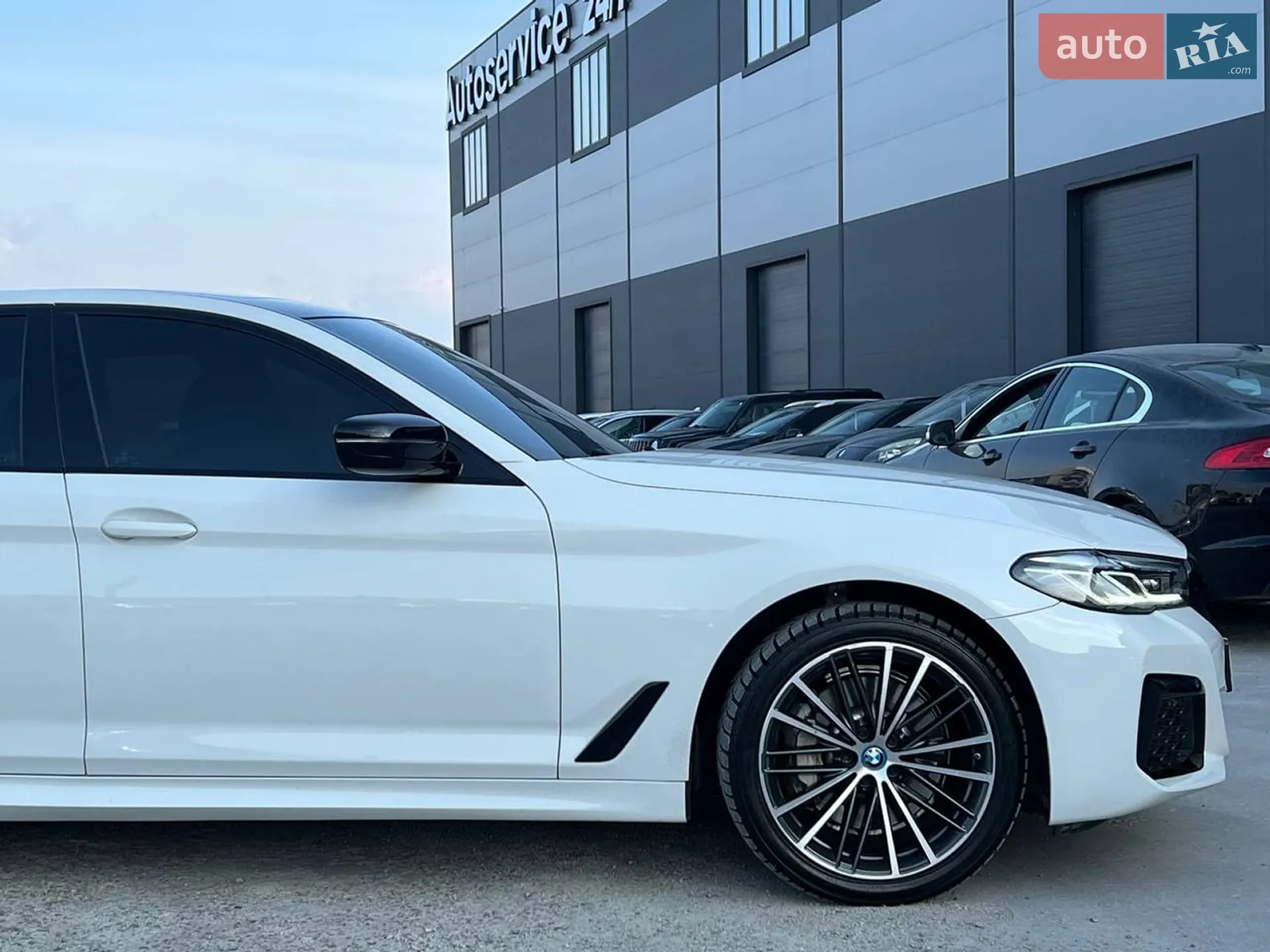 2023 BMW 5er - мініатюра 11