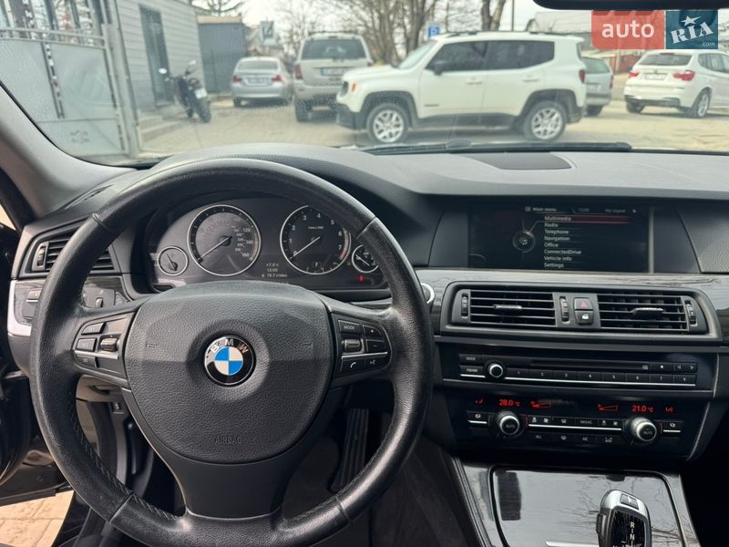 Седан BMW 5 Series 2013 в Ивано-Франковске