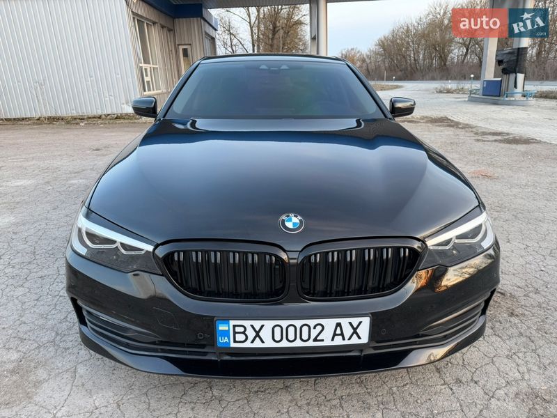 Седан BMW 5 Series 2017 в Чемеровцах