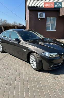 Седан BMW 5 Series 2015 в Смілі