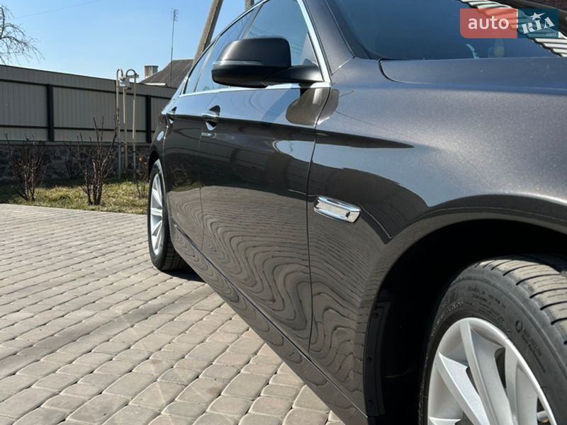 Седан BMW 5 Series 2015 в Смеле