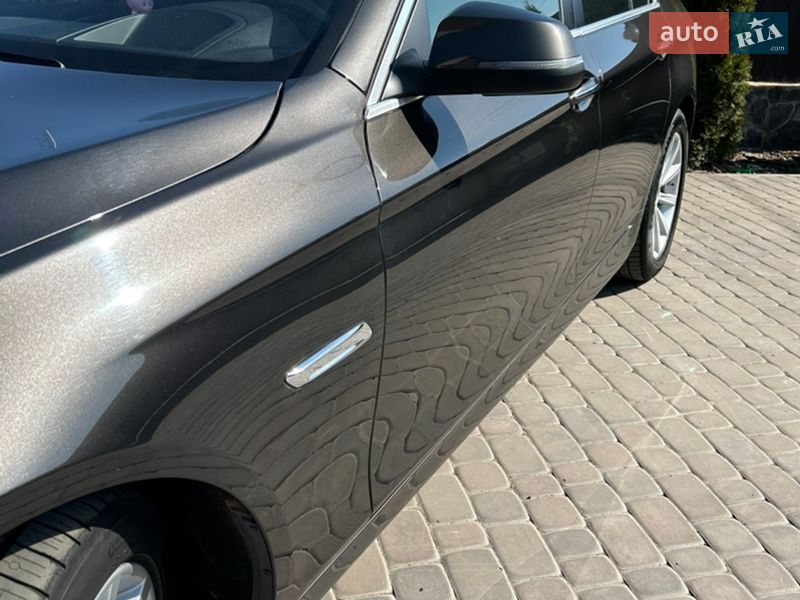 Седан BMW 5 Series 2015 в Смеле
