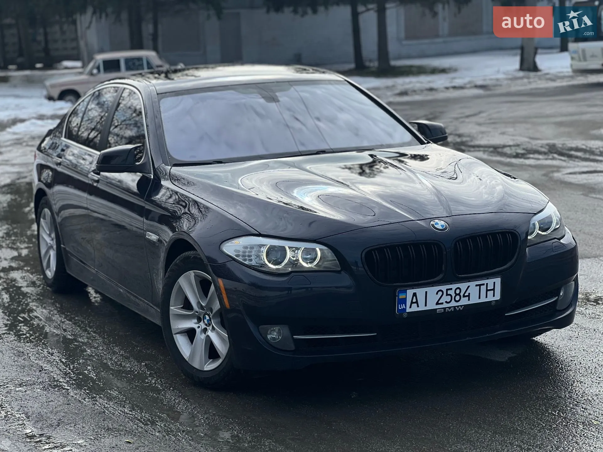 2012 BMW 5er - мініатюра 2
