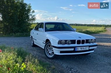 Седан BMW 5 Series 1990 в Шишаках
