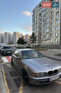 Седан BMW 5 Series 1998 в Киеве