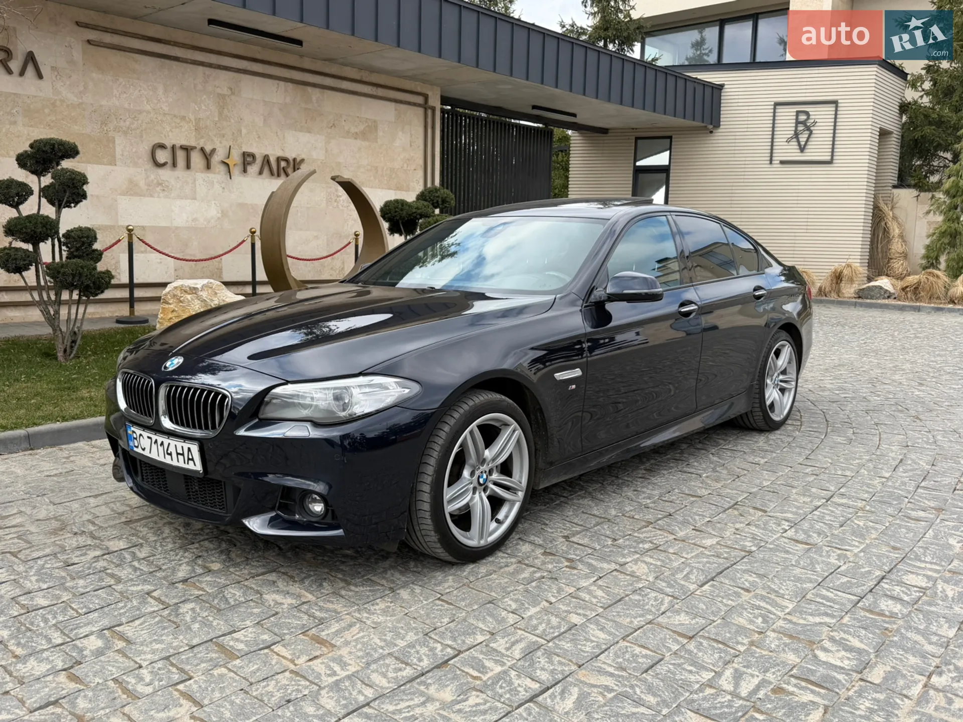2016 BMW 5er - мініатюра 11