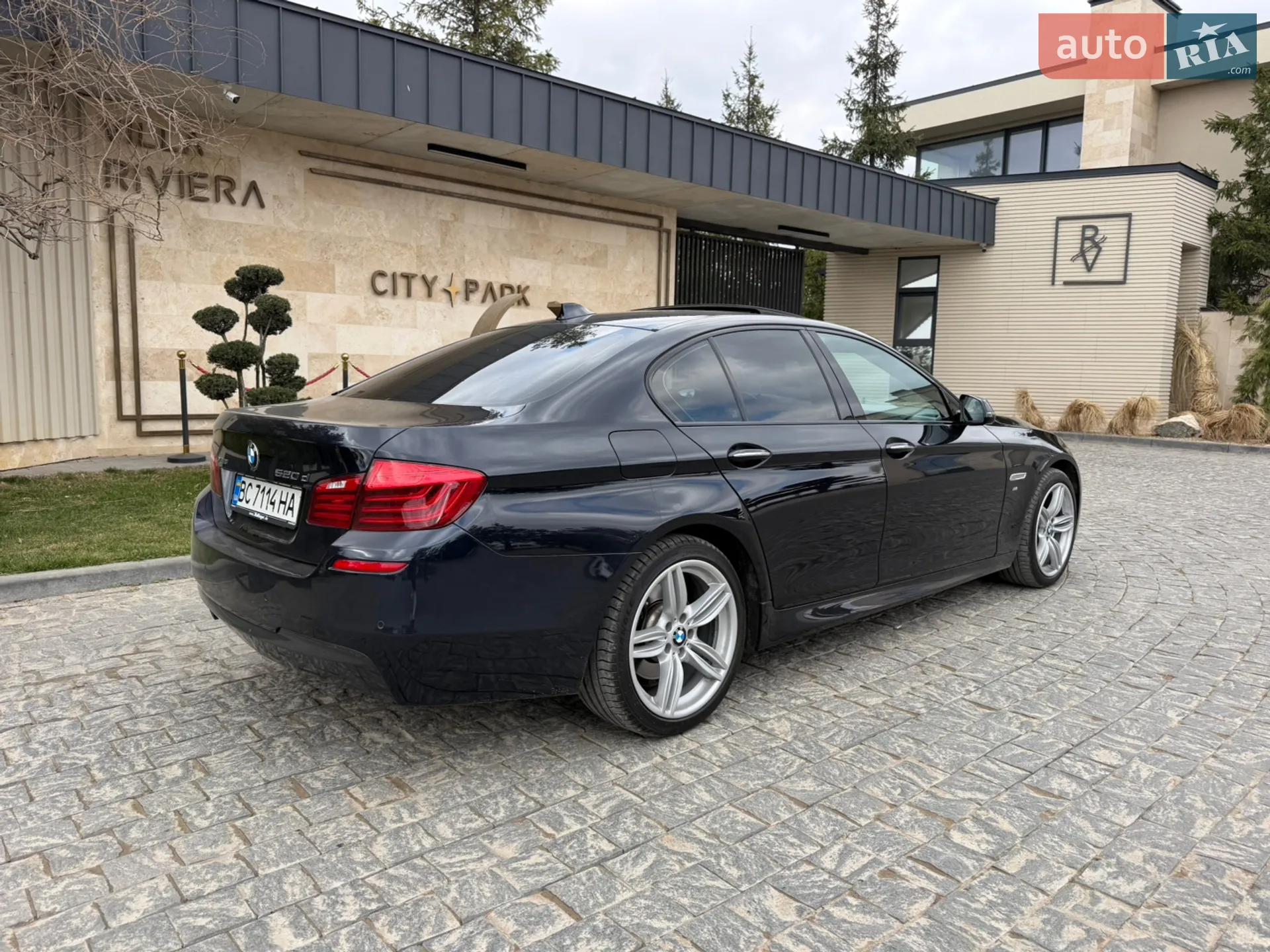 2016 BMW 5er - мініатюра 18