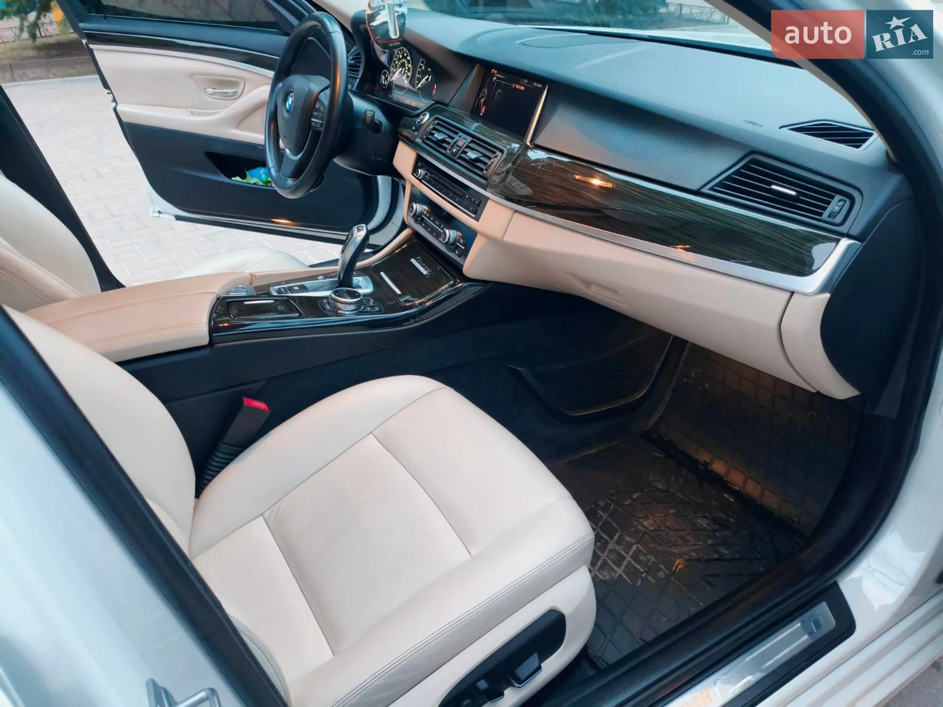 2014 BMW 5er - мініатюра 14