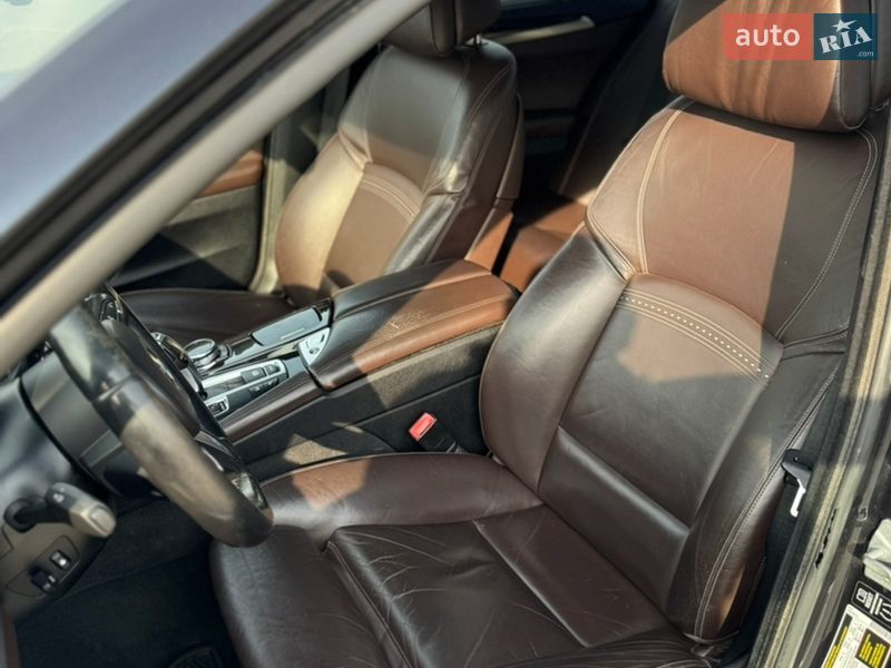 Седан BMW 5 Series 2014 в Львові