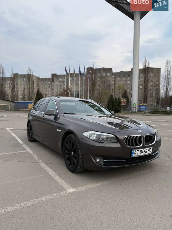 BMW 5 Series 2011