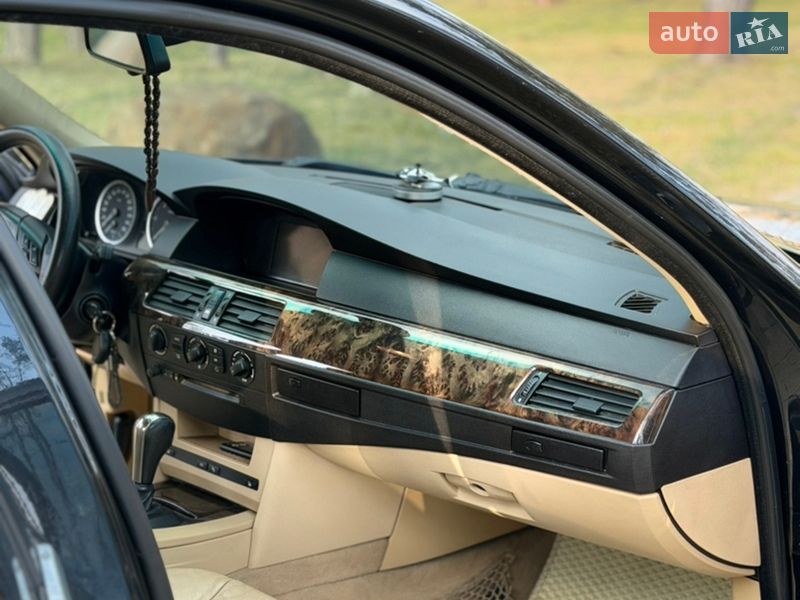 Седан BMW 5 Series 2004 в Житомире