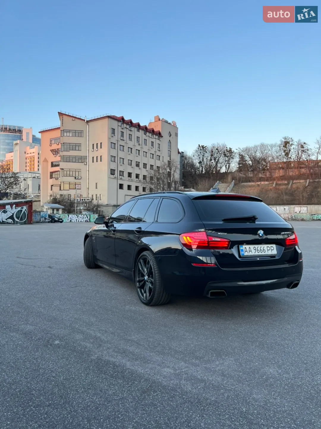 BMW 5 Series 2013 VIN WBA5K91080D084397 фото оголошення 10 з 39