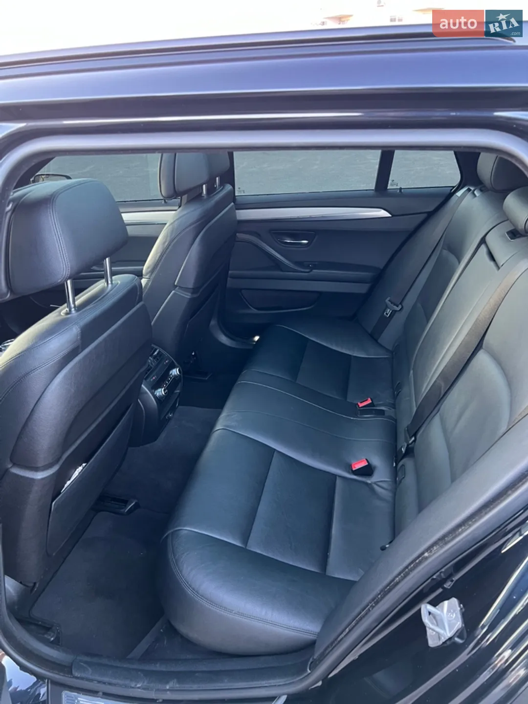 BMW 5 Series 2013 VIN WBA5K91080D084397 фото оголошення 23 з 39