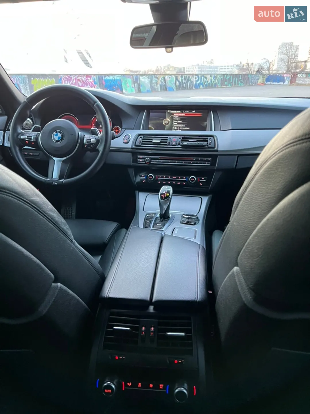 BMW 5 Series 2013 VIN WBA5K91080D084397 фото оголошення 24 з 39