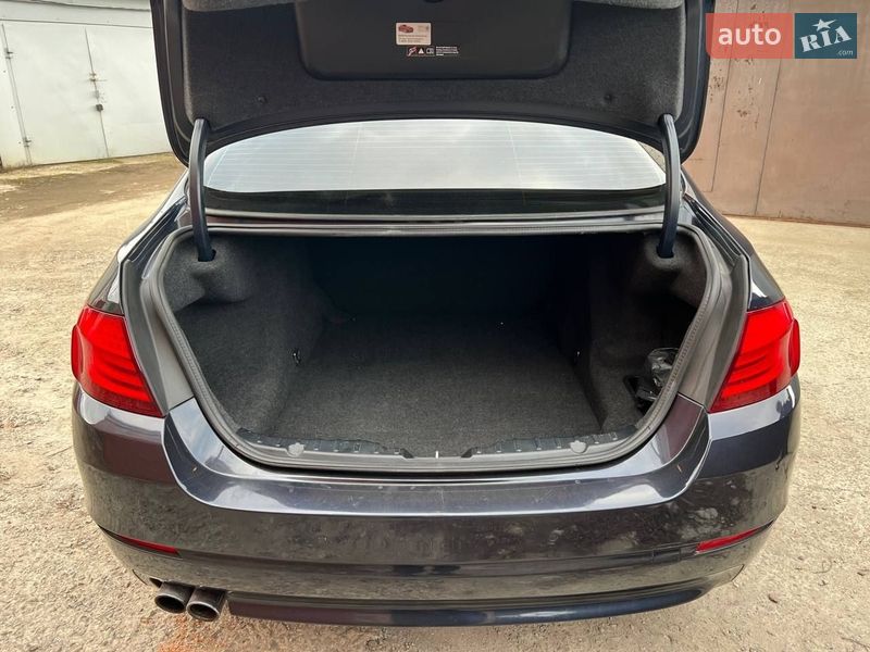 Седан BMW 5 Series 2011 в Полтаве